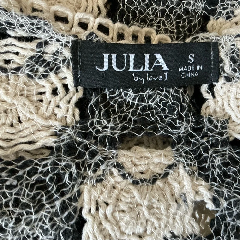 Love J Top Womens Crochet Cropped Tank Cream Black Granny Square Boho Festival - Picture 9 of 11